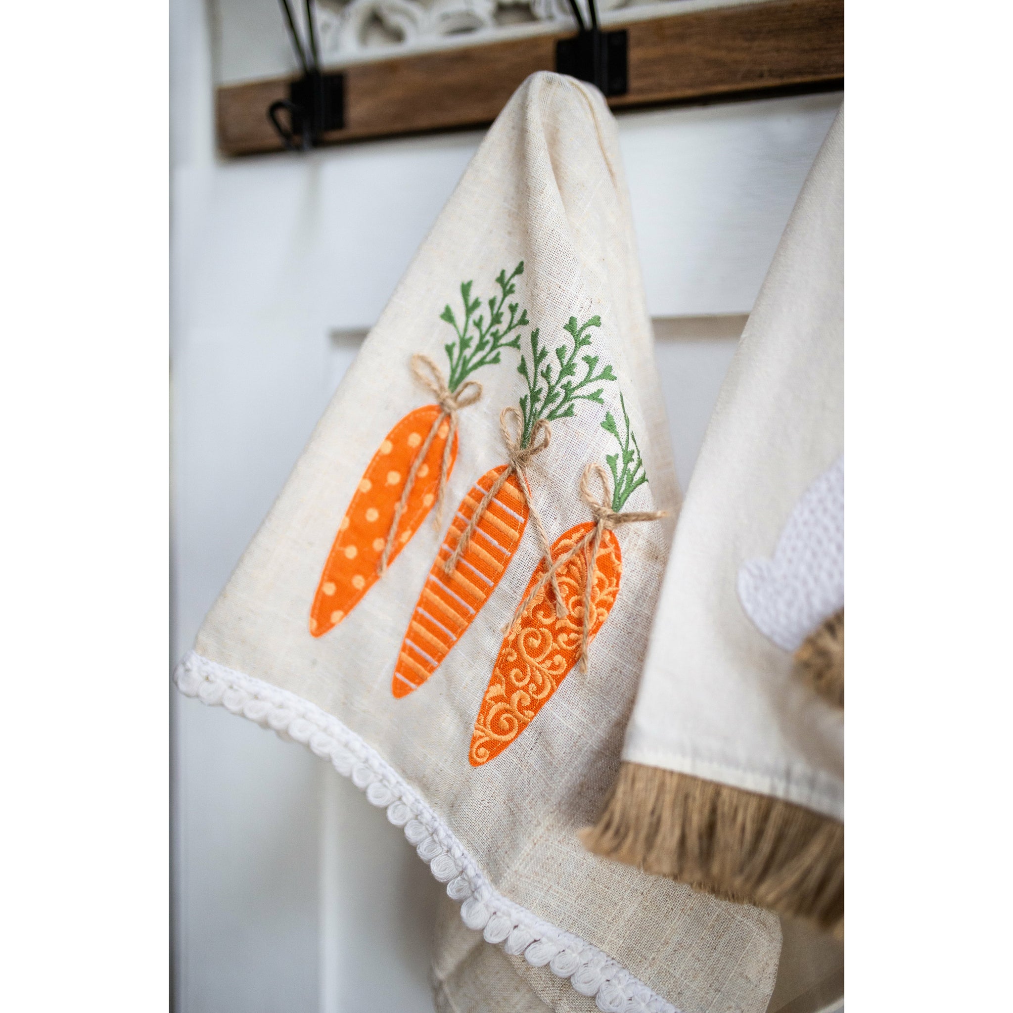 Easter Towel w/Carrots