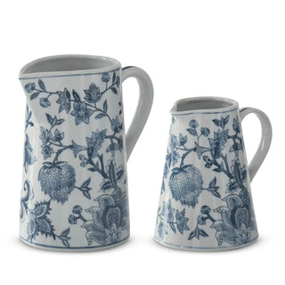Porcelain chinoiserie pitchers in navy blue and white with floral pattern, set of 2