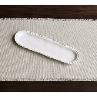 Baguette platter in white melamine with beaded rim for serving