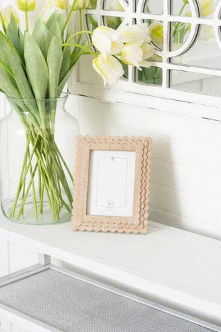 Wood photo frame SCALLOP for 5x7 picture, natural wood with scalloped edge.
