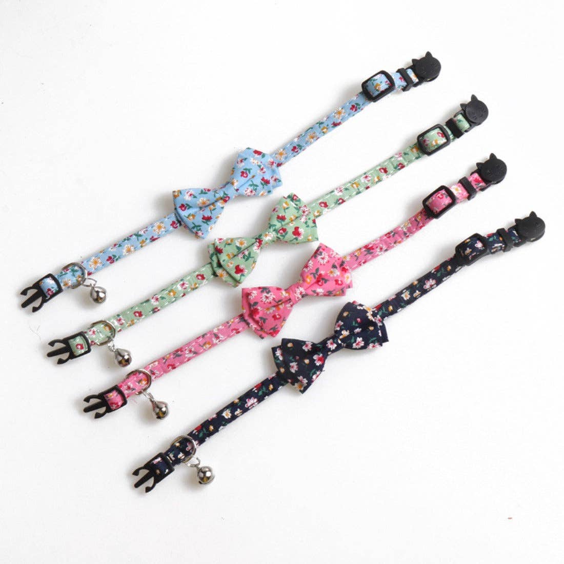 Mokka - Floral Bowtie Cat Collar Cheerhunting