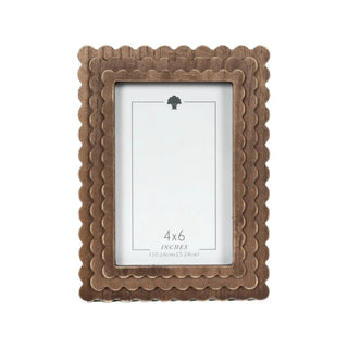 Wood scalloped photo frame for 4x6 photos, espresso finish