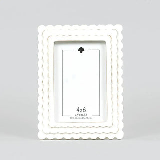 White wood scalloped photo frame set for 4x6 photos (3 frames)