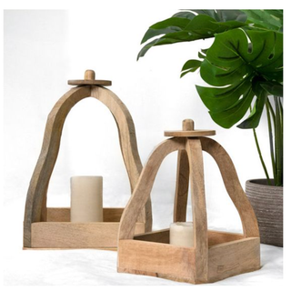 Mango wood displayer lanterns, two arched candle holders in a natural finish