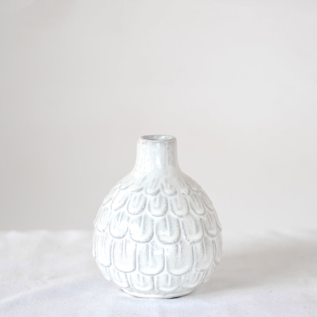 6.1" White Scallop Vase  PD Home   