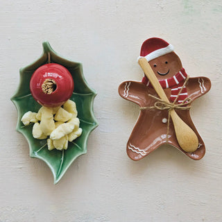 Ceramic holiday serveware set: gingerbread man dish with bamboo spoon and a green holly leaf dish