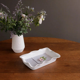 Towel holder VIDA Nube, white ceramic with subtle textured finish