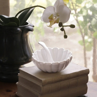 Vienna mini white bowl with spoon, scalloped ceramic design