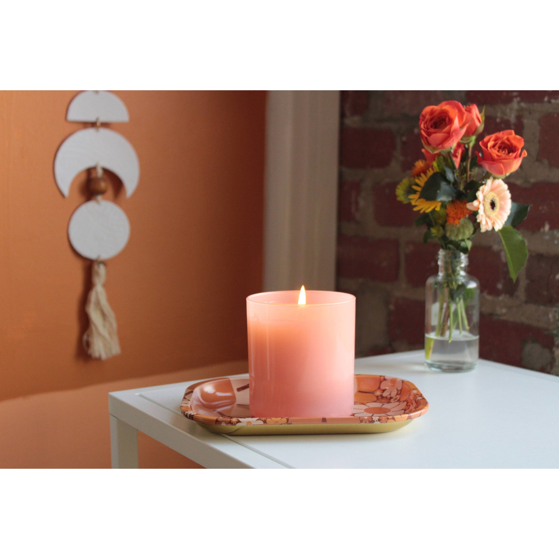 Sun 9 oz. Hue Candle (Sparkling Citrus) GP Candle Co.