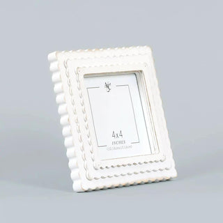 Wood scalloped photo frame, white finish, for 4x4 inch pictures.