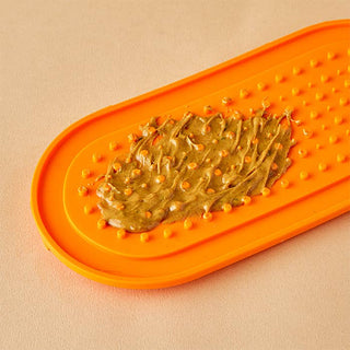 4oz Dog Calming Butter + Oval Lick Mat Poochie Butter