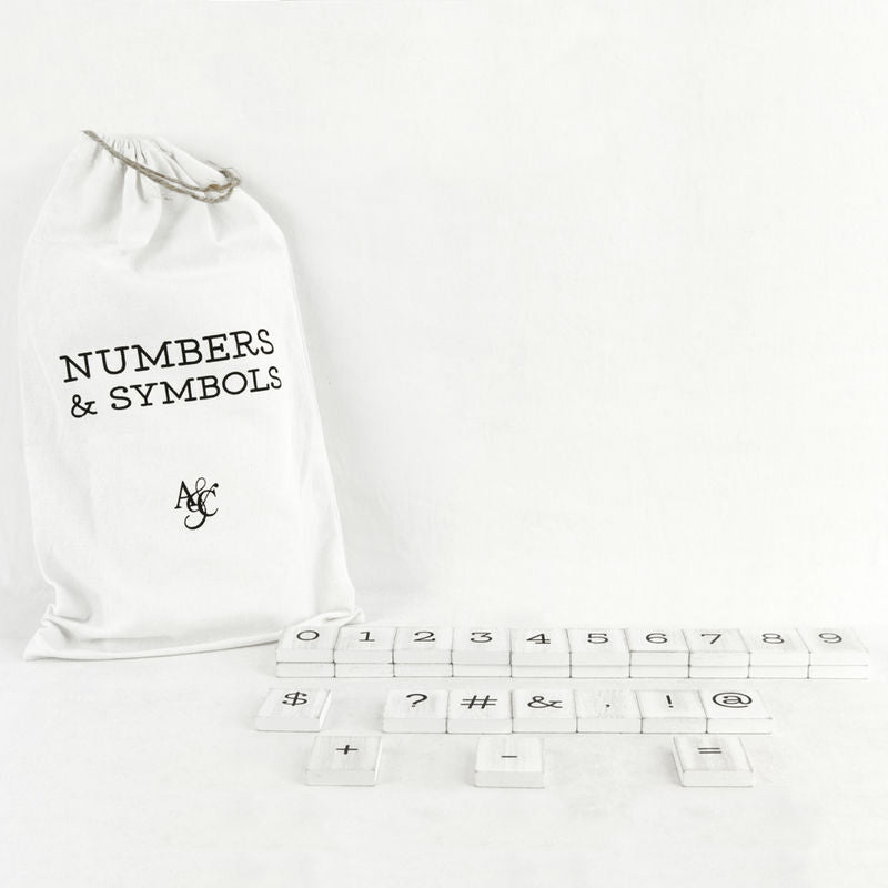 Bag of 30 pcs (Newspaper Numbers & Symbols), White/Black +  Adams   