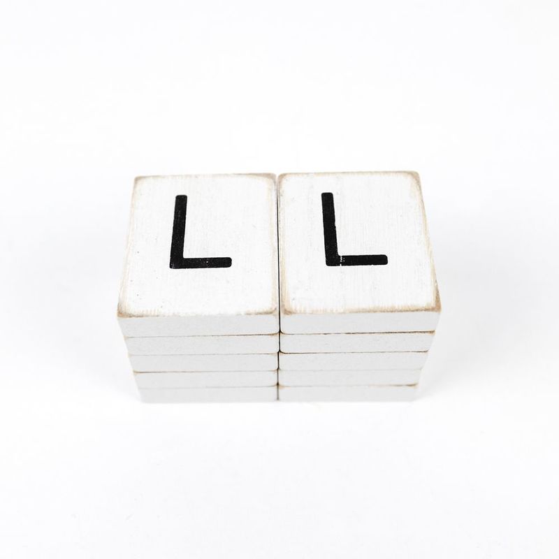 Extra Letters (L) White/Black Adams Ledgie Adams & Co.   