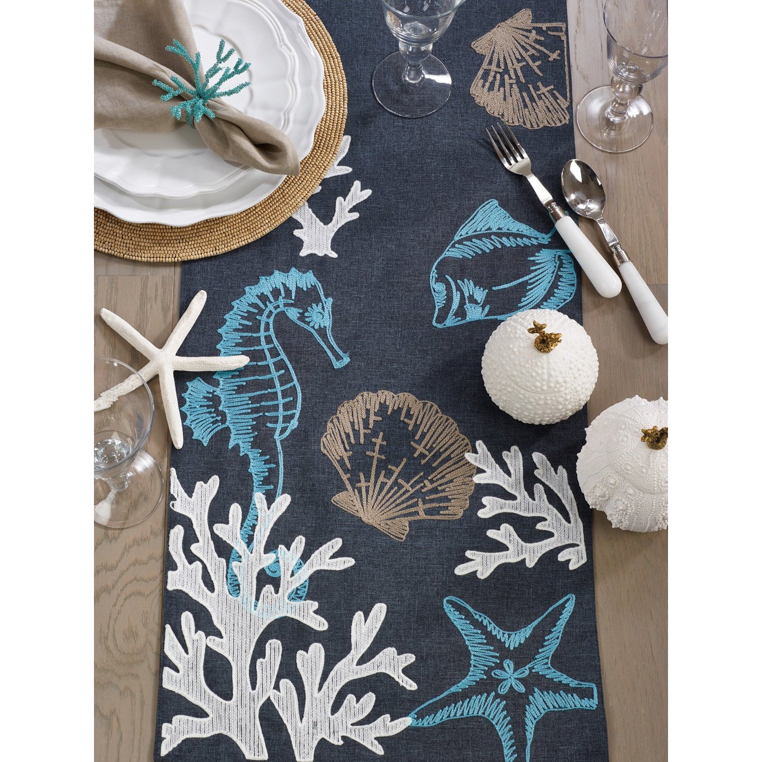 Sea Design Runner  Saro   